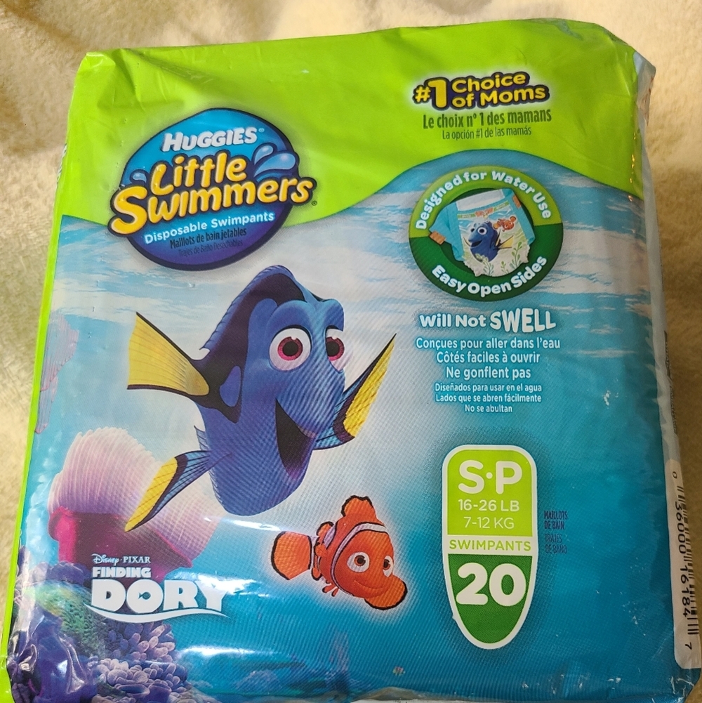 Huggies Little Swimmers Finding Dory S P 16-26 lbs NWOT 20 Count